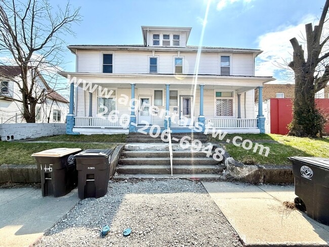 property at 116 E Pontiac St