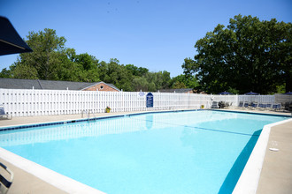 Barracks West in Charlottesville, VA - Building Photo - Building Photo