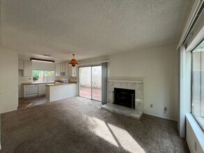 10205 Brooke Ave in Los Angeles, CA - Building Photo - Building Photo