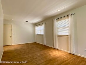 4109 Tucson Dr in Amarillo, TX - Foto de edificio - Building Photo