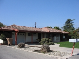 913-919 Baldwin Rd in Bakersfield, CA - Building Photo