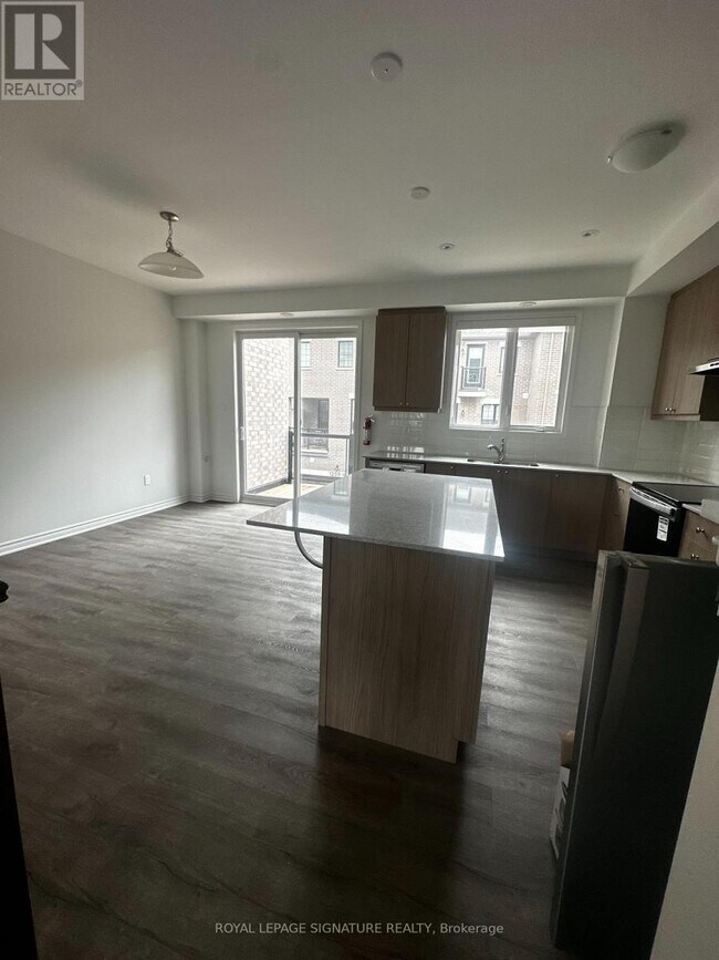 1259 Lily Cres in Milton, ON - Building Photo - Building Photo