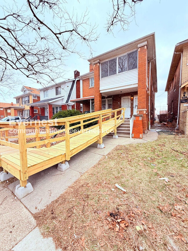 5133 Whitfield St, Unit 2 in Detroit, MI - Building Photo - Building Photo