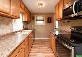 2302 N 204th St in Omaha, NE - Building Photo - Building Photo