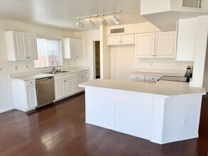 12325 N 147th Dr in Surprise, AZ - Building Photo - Building Photo