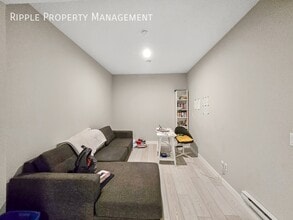 317 Carringvue Pl NW in Calgary, AB - Building Photo - Building Photo