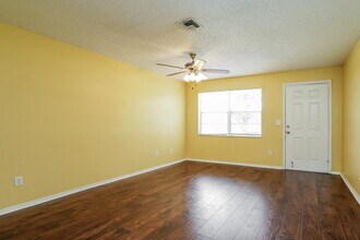 311 Browning Dr in Ft. Myers, FL - Building Photo - Building Photo