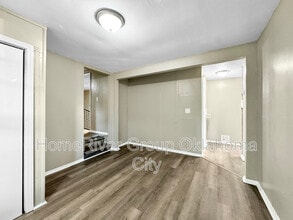 1032 Carter Dr in Oklahoma City, OK - Building Photo - Building Photo