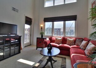 5425 DeMarcus Blvd in Dublin, CA - Building Photo - Building Photo