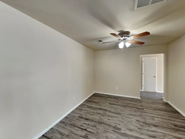 5027 Raymond Dr in Fort Worth, TX - Building Photo - Building Photo