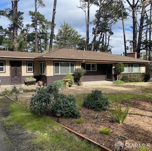 property at 4052 Costado Rd