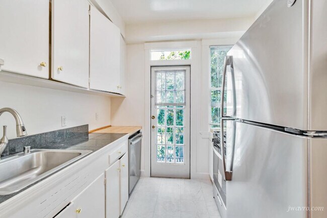 570 O'Farrell St in San Francisco, CA - Building Photo - Building Photo