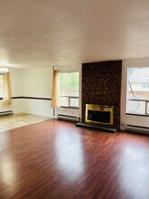 16029 NE 105th Ct in Redmond, WA - Building Photo - Building Photo