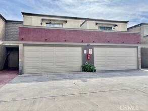 17181 Elm Lane, Unit A in Huntington Beach, CA - Building Photo - Building Photo