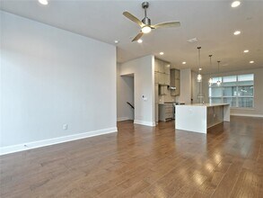 4105 Prosper Ln in Austin, TX - Foto de edificio - Building Photo