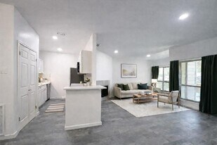 9600 Royal Ln in Dallas, TX - Building Photo