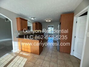 105 Scaley Bark Dr in Raeford, NC - Building Photo - Building Photo