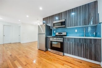 89-33 Moline St in Queens, NY - Building Photo - Building Photo