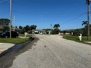 5608 43rd Ave E in Bradenton, FL - Building Photo - Building Photo