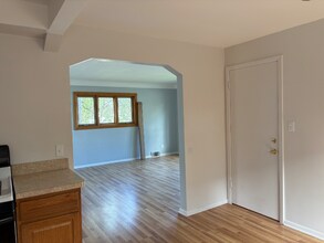 5231 Daleside Dr in Parma, OH - Building Photo - Building Photo