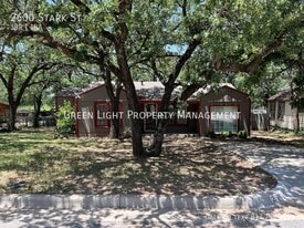 2600 Stark St in Fort Worth, TX - Building Photo