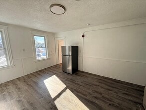 251 Transit St in Woonsocket, RI - Building Photo - Building Photo