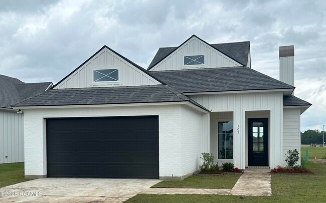 property at 102 Alexander Palm Ave