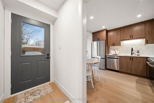 135 Belmont Dr in London, ON - Building Photo - Building Photo