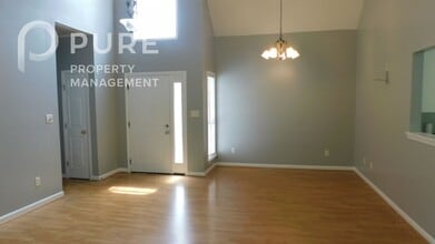 632 Forest Lakes Dr in Sterrett, AL - Building Photo - Building Photo