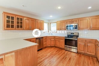 3545 SW Harbor Cir in Lee's Summit, MO - Building Photo - Building Photo