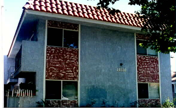 14524-14530 Vose St in Van Nuys, CA - Building Photo - Building Photo