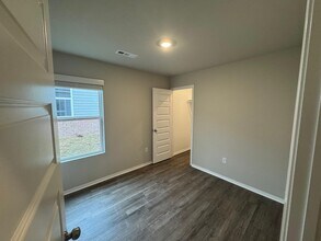 6601 NW Gregory St in Bentonville, AR - Building Photo - Building Photo