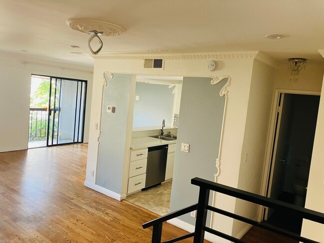 property at 1502 Rock Glen Ave