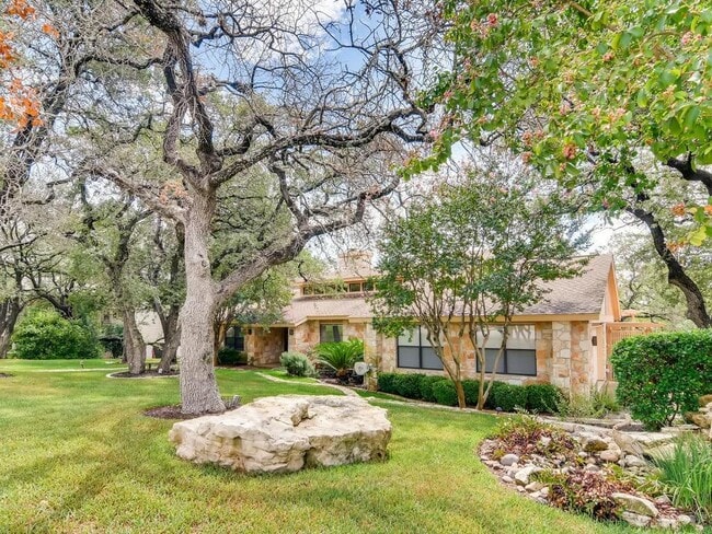 1713 Bay Hill Dr in Austin, TX - Foto de edificio - Building Photo