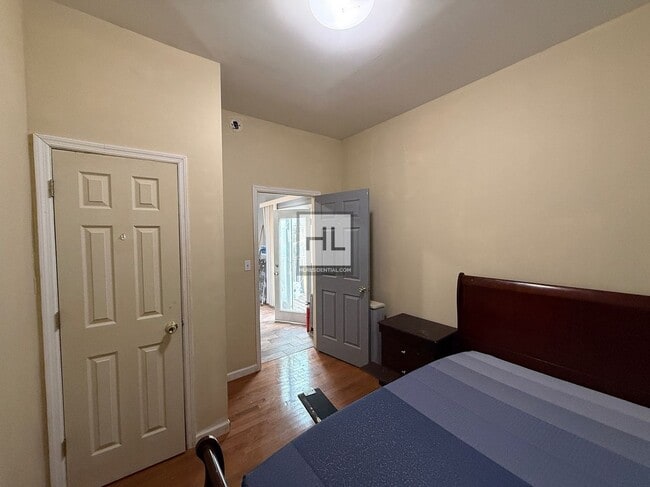 BENZIGER AVENUE, Unit 1