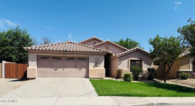 374 W Oriole Way in Chandler, AZ - Foto de edificio - Building Photo