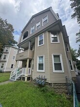 60 Lakewood St in Worcester, MA - Building Photo - Building Photo