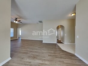 8622 Tidal Bay Ln, Unit 417 in Tampa, FL - Building Photo - Building Photo