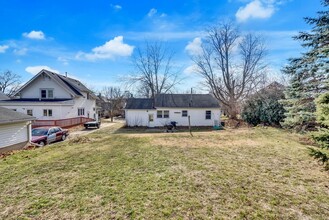 1217 W 19th St in Cedar Falls, IA - Building Photo - Building Photo