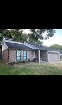 10227 Autumn Meadow Ln in Houston, TX - Building Photo