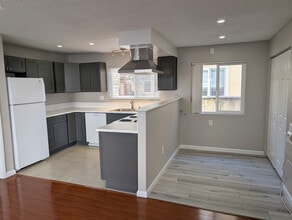 470 S Los Robles Ave, Unit 11 in Pasadena, CA - Foto de edificio - Building Photo