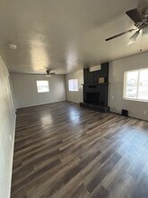 2028 Golden Gate Ave in Kingman, AZ - Foto de edificio - Building Photo