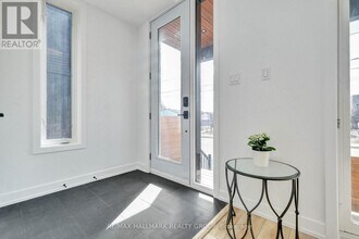 709-709A Carson's Rd in Ottawa, ON - Building Photo - Building Photo