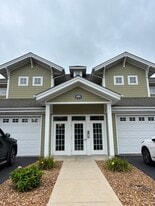 13242 Lake Shore Dr, Unit 101 in Cedar Lake, IN - Building Photo