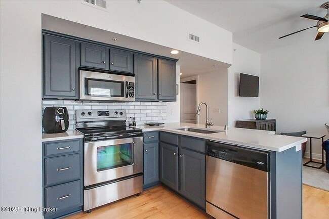 10605 Meeting St in Prospect, KY - Building Photo - Building Photo