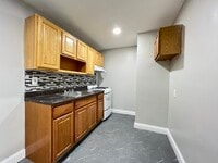 399 Stuyvesant Ave, Unit 15 photo'