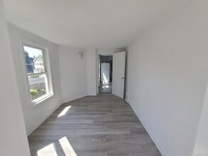 426 Poplar St in New Haven, CT - Building Photo - Building Photo