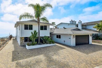 3921 Calle Real in San Clemente, CA - Foto de edificio - Building Photo