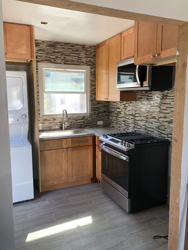 4140 Brunswick Ave in Los Angeles, CA - Building Photo - Building Photo