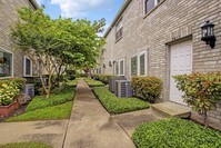 7611 Cambridge St photo'